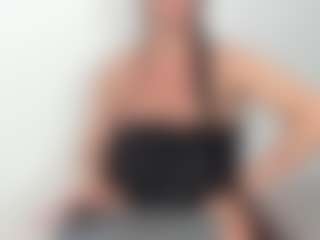 Live cam show with bella_adamss_ - Colombia on SpunkLive
