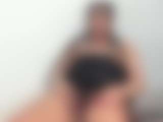 bella_adamss_'s Live Sex Cam Show