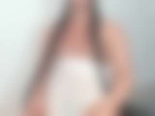 bella_adamss_'s Live Sex Cam Show
