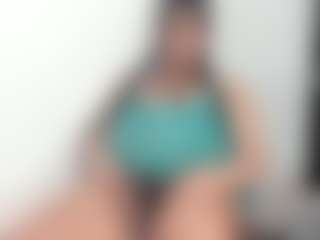 bella_adamss_'s Live Sex Cam Show