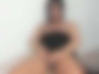 bella_adamss_'s Live Sex Cam Show