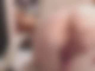 CrazyMomy's Live Sex Cam Show