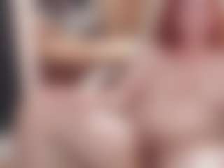 CrazyMomy's Live Sex Cam Show