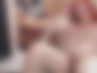 Live cam show with CrazyMomy - Grey Eyes on Spunkpage