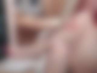 CrazyMomy's Live Sex Cam Show