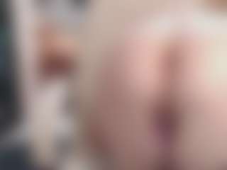 CrazyMomy's Live Sex Cam Show