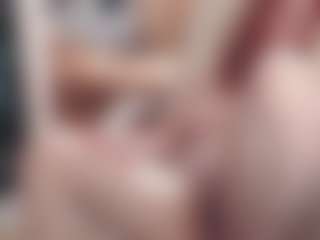 CrazyMomy's Live Sex Cam Show