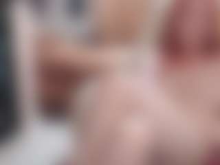CrazyMomy's Live Sex Cam Show