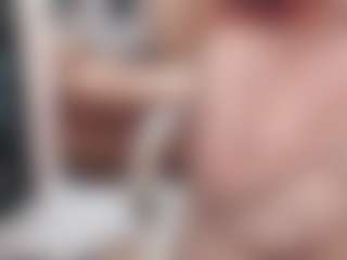 Live cam show with CrazyMomy - Granny on xxxlivecams.org