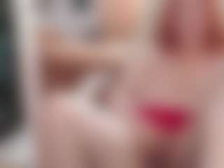 Live cam show with CrazyMomy - Granny on TeamSkeetLive