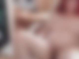 CrazyMomy's Live Sex Cam Show