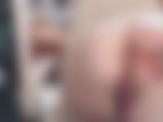 CrazyMomy's Live Sex Cam Show