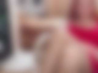 Live cam show with CrazyMomy - Skinny MILF on UwU Esports