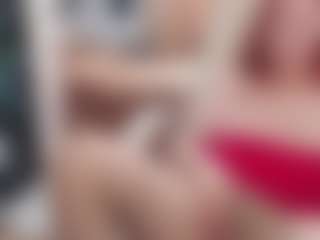 CrazyMomy's Live Sex Cam Show