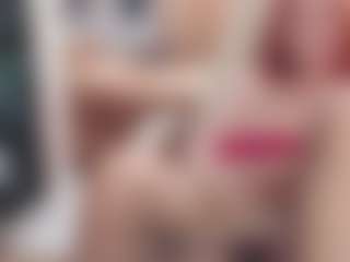 Live cam show with CrazyMomy - Granny Dildo on Mixed Magazine Live