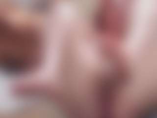 CrazyMomy's Live Sex Cam Show