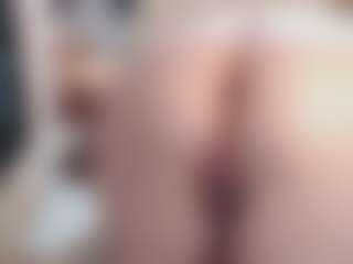 Live cam show with CrazyMomy - Granny Dildo on Camming Site