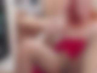 CrazyMomy MILF webcam performer live streaming
