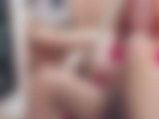 CrazyMomy's Live Sex Cam Show