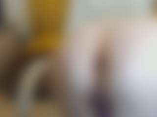 Live cam show with CrazyMomy - Mature on Free Soda