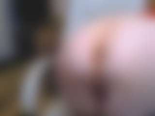CrazyMomy's Live Sex Cam Show