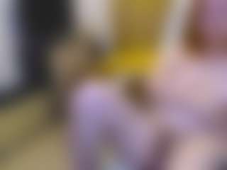 CrazyMomy's Live Sex Cam Show