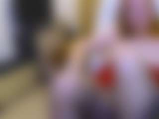 Live cam show with CrazyMomy - Mature on Camsoda