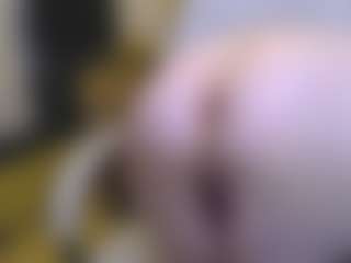 CrazyMomy's Live Sex Cam Show