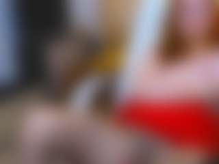 Live cam show with CrazyMomy - Bedroom on Camsoda
