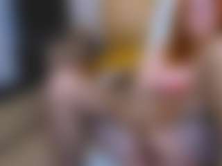 Live cam show with CrazyMomy - Cum Mature on Camsoda