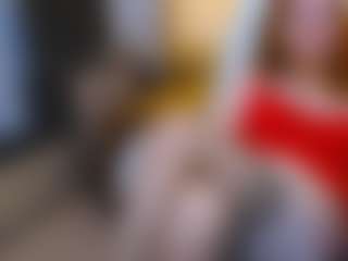 CrazyMomy MILF webcam performer live streaming