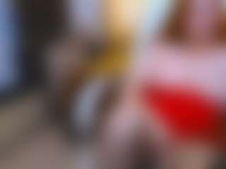 CrazyMomy MILF webcam performer live streaming