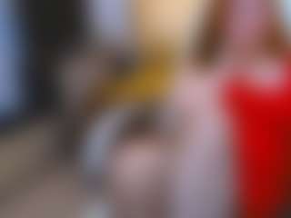 CrazyMomy MILF webcam performer live streaming