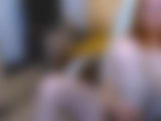 Live cam show with CrazyMomy - Grey Eyes on https://playwithruby.com