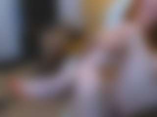 Live cam show with CrazyMomy - Bedroom Mature on Camsoda