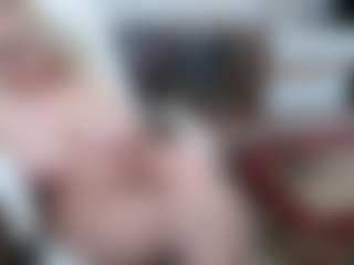 Live cam show with EllyBoobs - Blonde Hair on UwU Esports
