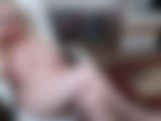 Live cam show with EllyBoobs - Blonde Hair on hrnylive.com