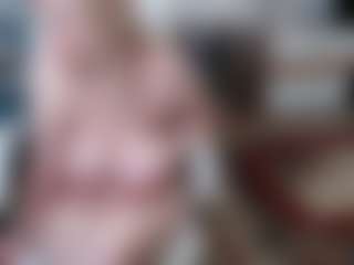 Live cam show with EllyBoobs - Blonde Hair on milfzrlive.com