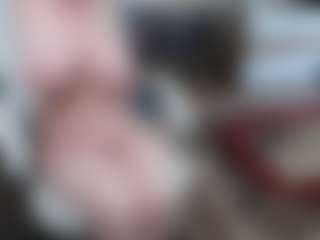 EllyBoobs's Live Sex Cam Show