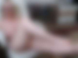 Live cam show with EllyBoobs - Blonde Hair on liverealitysex.com