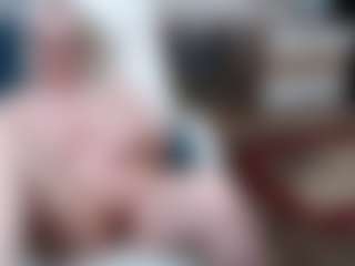 Live cam show with EllyBoobs - Granny BBW on CSO-WL