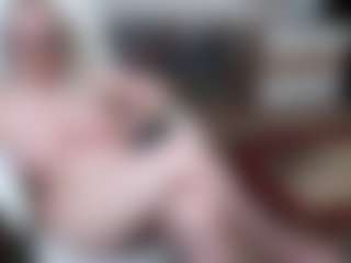 EllyBoobs's Live Sex Cam Show