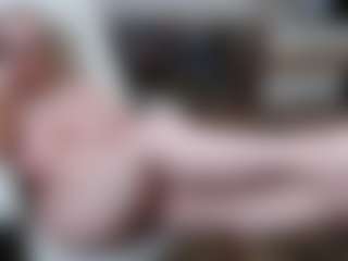 EllyBoobs's Live Sex Cam Show