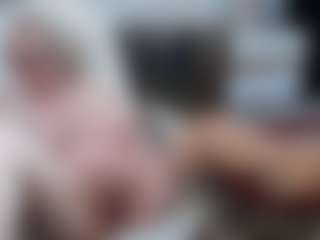 Live cam show with EllyBoobs - Granny Dildo on SxyPornLive