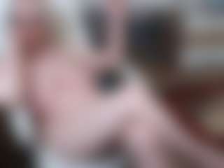 Show de cam sexual en vivo de EllyBoobs