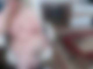 Live cam show with EllyBoobs - Granny Big Tits on CamwithHer