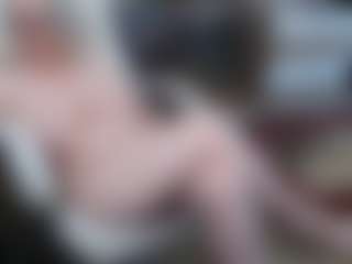 Live cam show with EllyBoobs - Trimmed Granny on Porn Luv