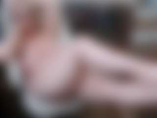 EllyBoobs's Live Sex Cam Show