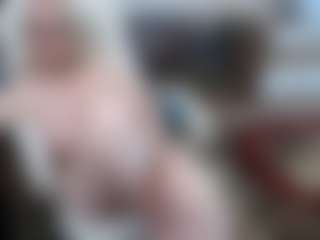 Live cam show with EllyBoobs - Granny Dildo on Soda Cam