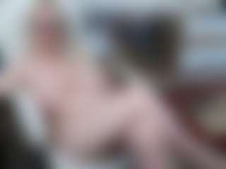 Live cam show with EllyBoobs - Granny Big Tits on CamwithHer